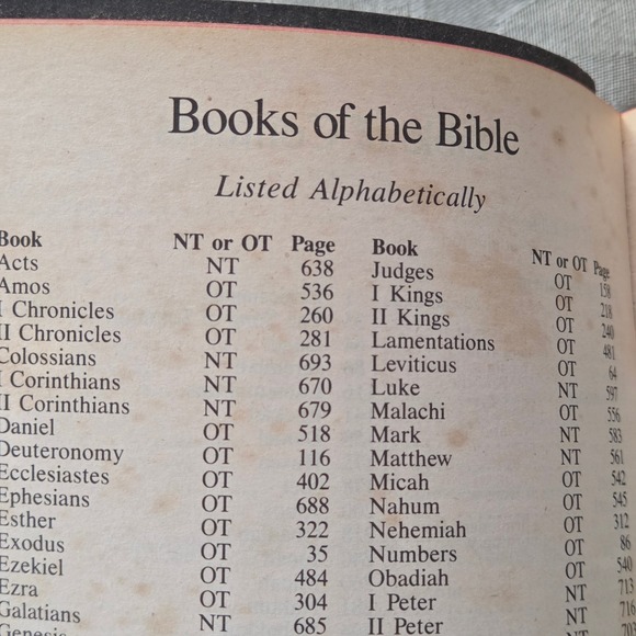 Holy Bible KJV Regency Black Leather – Words of Christ in Red, Concordance - Picture 8 of 13